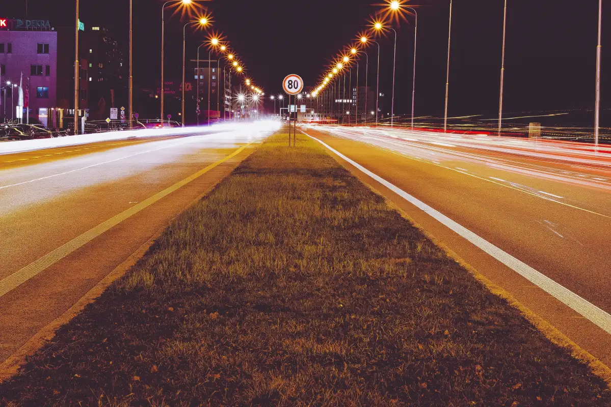 Long exposure night scenes – Bratislava old town – artistic urban photography – Jamelix.eu
