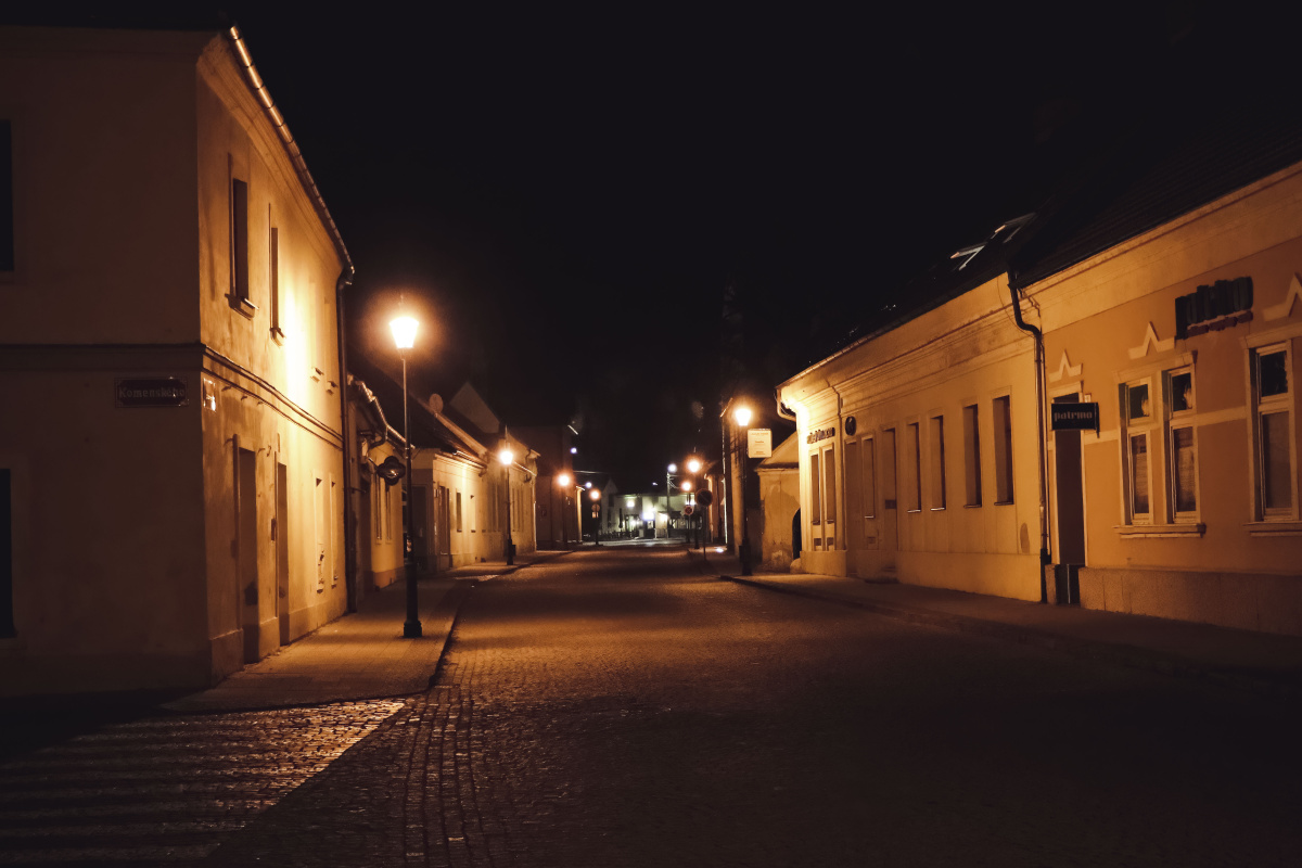 Kráľovská Street night scene – Skalica, Slovakia – cityscape photography – Jamelix.eu